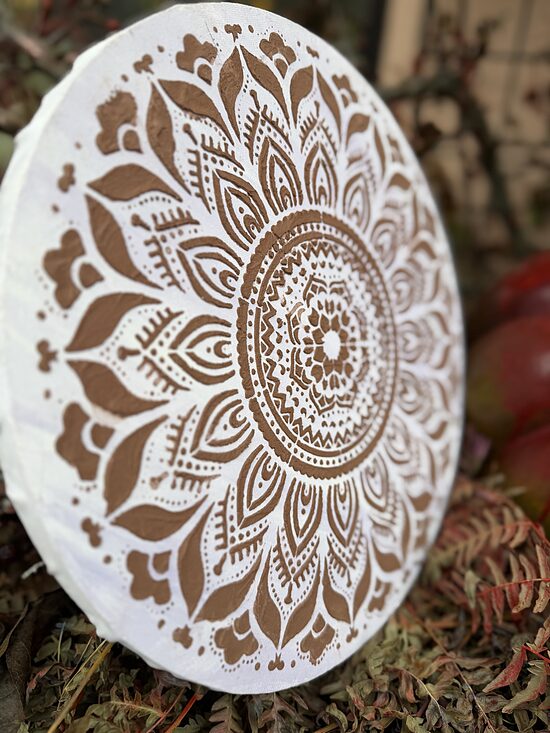 MĪLESTĪBA | Apaļa mandalas glezna