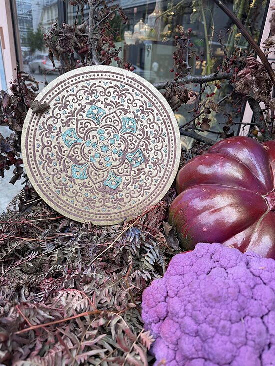 PĀRTICĪBA | Apaļa mandalas glezna