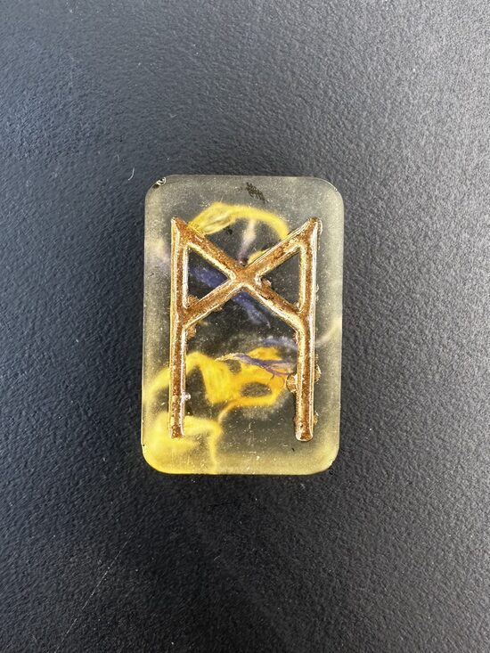 RŪNU TALISMANS MANNAZ. PAŠIZZIŅAI, IEKŠĒJAI IZAUGSMEI UN PATIESAJAM "ES"