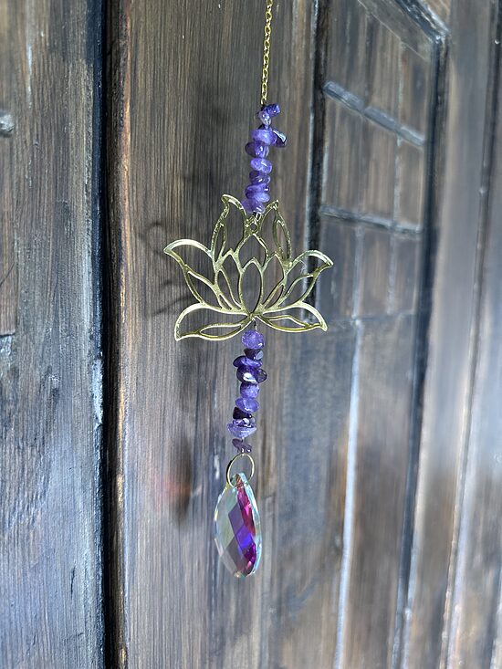 AMETISTA LOTUS ZELTA | SAULES ĶĒRĀJS