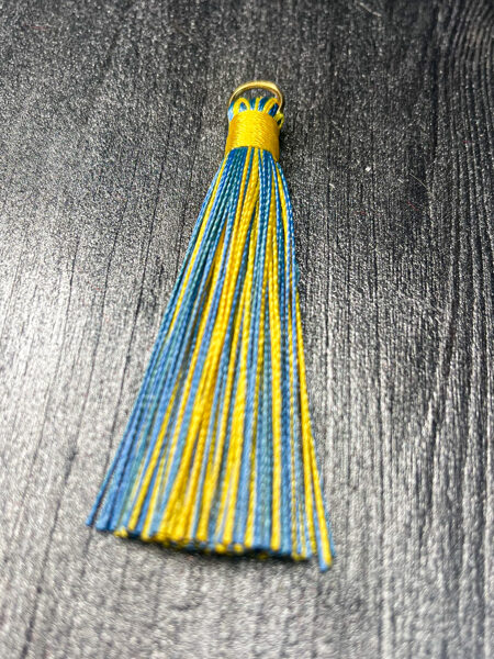 MALAS PIEKARIŅŠ | DZELTENS AR ZILU