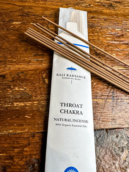 5. ČAKRAS VĪRAKS (Višudha, kakla čakra) 