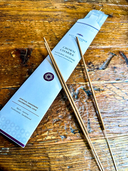 7. ČAKRAS VĪRAKS (Sahasrāra, galvasvidus - kroņa čakra)