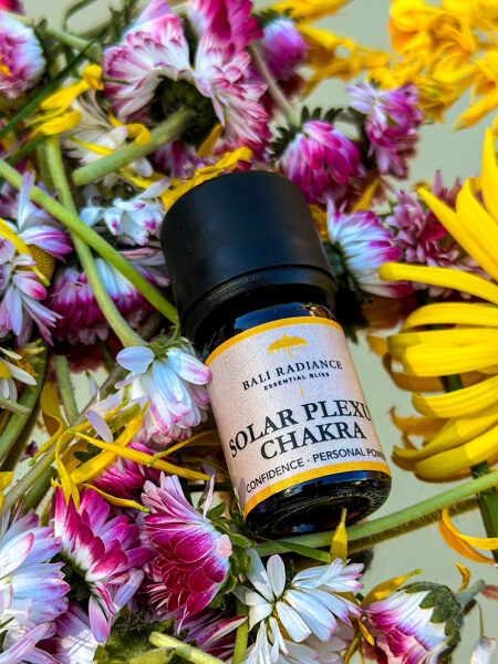 MANIPŪRA - SAULESPINUMA ČAKRAS EĻĻAS MAISĪJUMS (pilieni) 