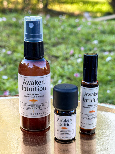 PAMODINĀT INTUĪCIJU - TRIO KOMPLEKTS 